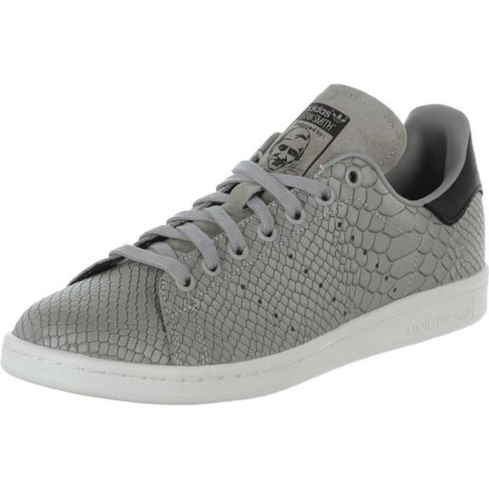 stan smith femme grise daim