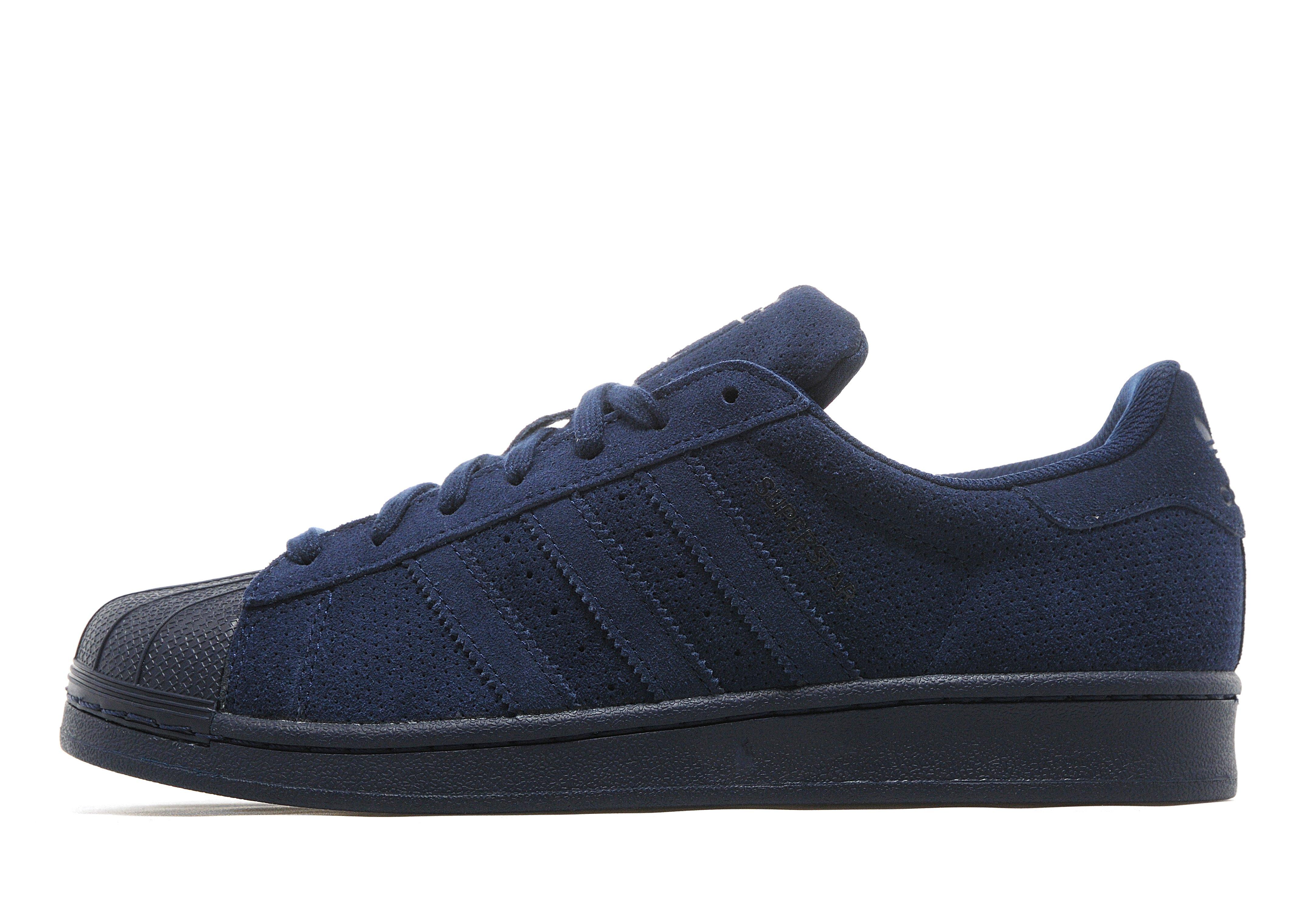 superstar en daim noir