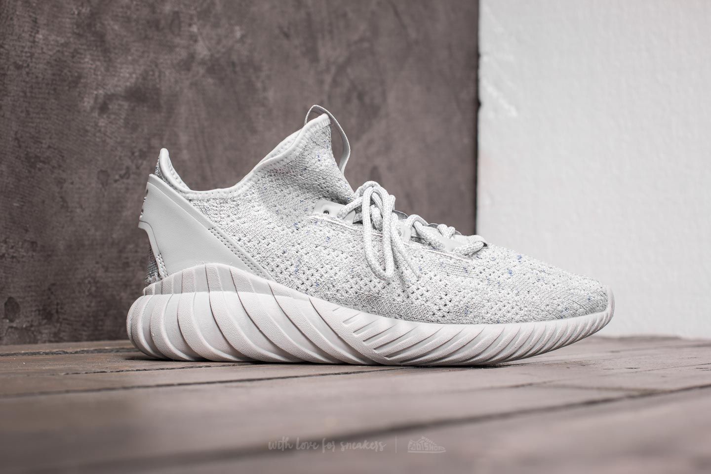 adidas tubular doom primeknit ftw