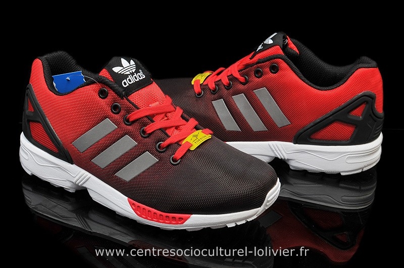 zx flux noir et rouge